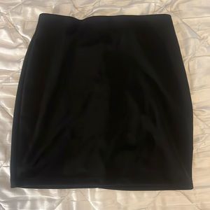 Lulus black mini skirt